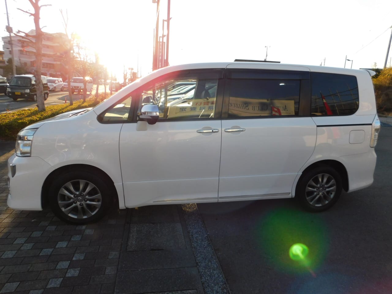 2013 TOYOTA VOXY